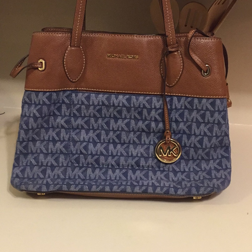 Michael Kors purse